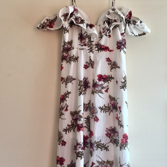 Floral Maxi Dress- like new - Picture 4 of 7